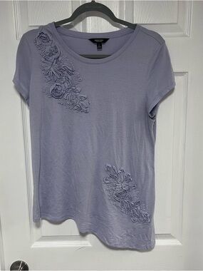Simply Vera Vera Wang Light Lavender Short-Sleeve Tee with Floral Appliqués